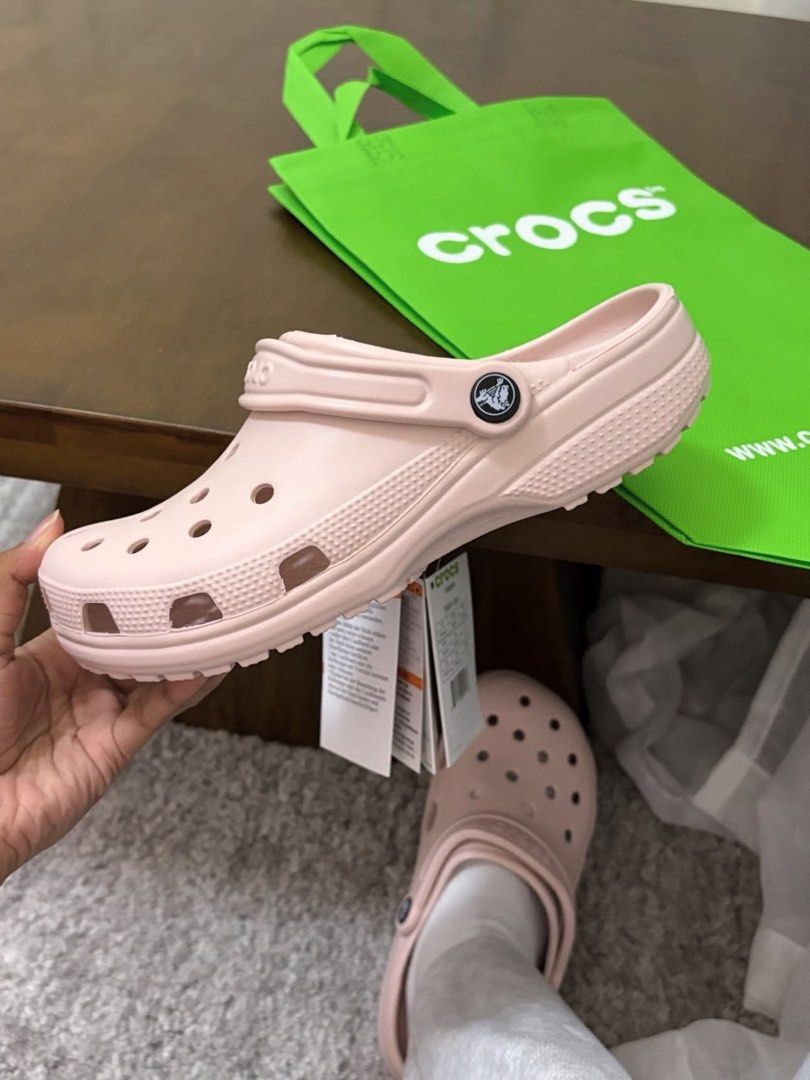 Crocs Classic Clog Quartz 🌸 (Category: Slippers and slides) located in Cavite. Submitted by beaucollective (Listing ID 1454185435, Image 2). Description: quartz 🌸 size W6 W7 W8 W9 with ecobag.