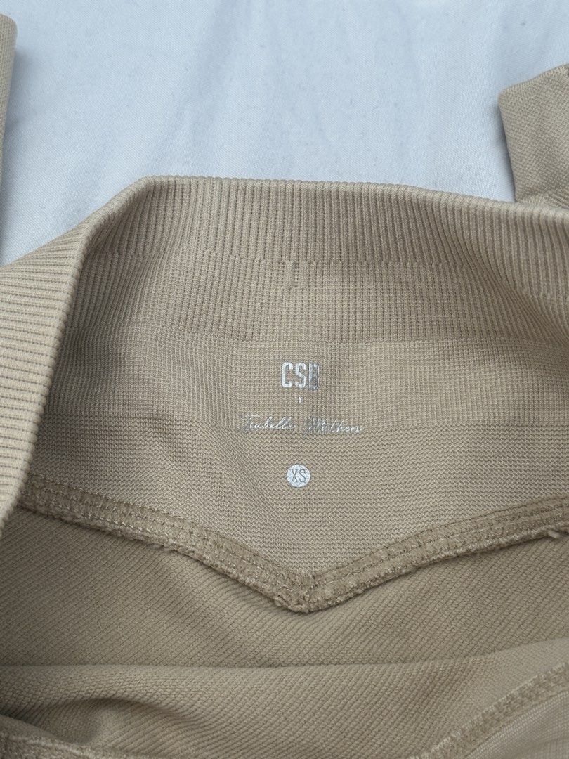 CSB LEGGINGS X ISABEL (Category: Other Bottoms) located in Davao. Submitted by quickootd (Listing ID 1454003904, Image 2). Description: never worn csb leggings Xs on tag .