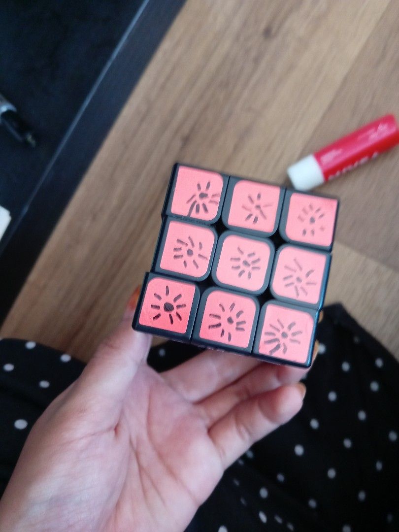 Cube (Category: Board Games & Puzzles) located in Singapore. Submitted by fastwind_0f6968 (Listing ID 1454039656, Image 3). Description: Cube got alot of design I draw.
