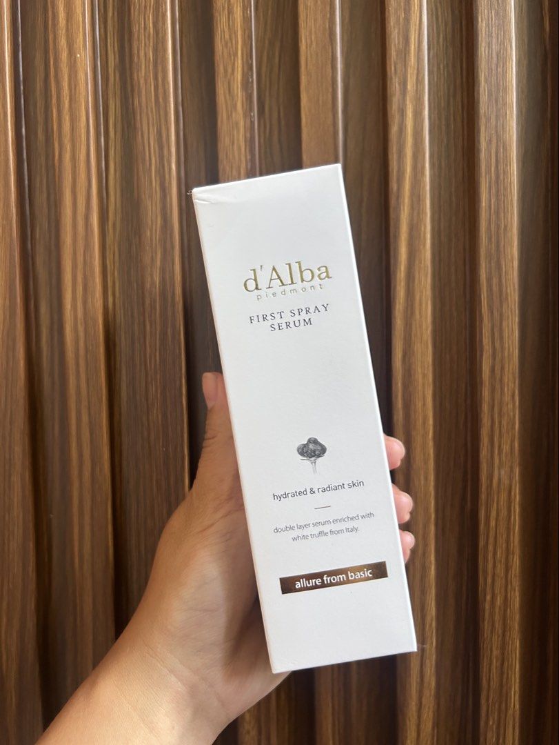 D ALBA FIRST SERUM SPRAY (Category: Face Care) located in La Trinidad. Submitted by getpamperedwithjown (Listing ID 1454122370, Image 1). Description: May kunteng dumi sa box Authentic from Korea 📍la Trinidad Based DM for orders.