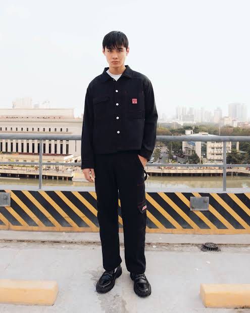 DBTK Heart Patch Workwear Jacket XL (Category: Coats, Jackets and Outerwear) located in Quezon City. Submitted by gmintcollectibles (Listing ID 1454017165, Image 2). Description: Brand new P1,800 Never been used Location: Baliwag or QC by sched.