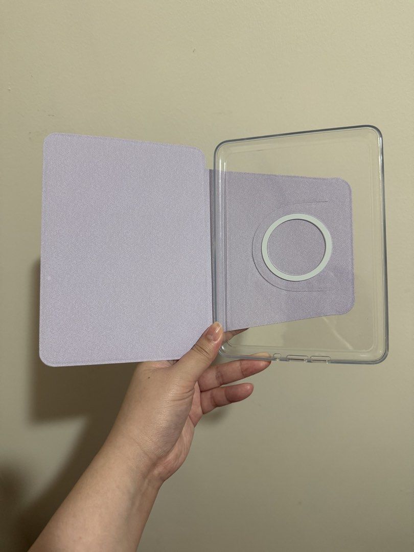 Detachable Kindle Case for Colorsoft / 12th Gen PPW (Category: Cases & Sleeves) located in Mabalacat. Submitted by yalantasy (Listing ID 1454166848, Image 2). Description: Light Purple Clear Back Magnetic Flip Cover.