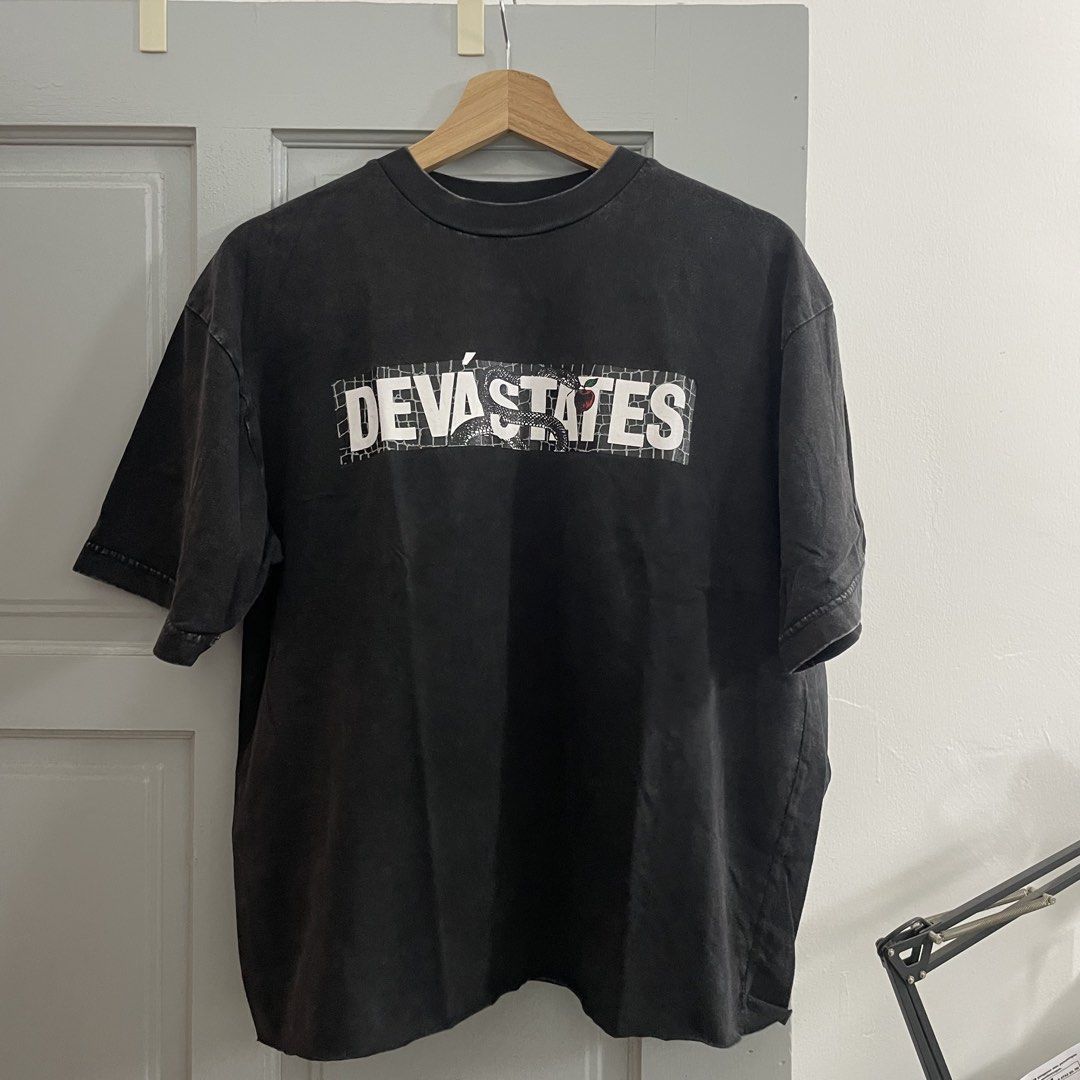 Deva States (Category: Tshirts & Polo Shirts) located in Puchong. Submitted by apetething (Listing ID 1454179512, Image 3). Description: Deva States (Cropped) Size : M Measurement : 22” x 25” Colour : Washed Black.