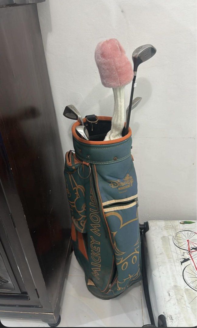 Disney Golf set (Category: Golf) located in Manila. Submitted by resecustod09839 (Listing ID 1454112057, Image 1). Description: .
