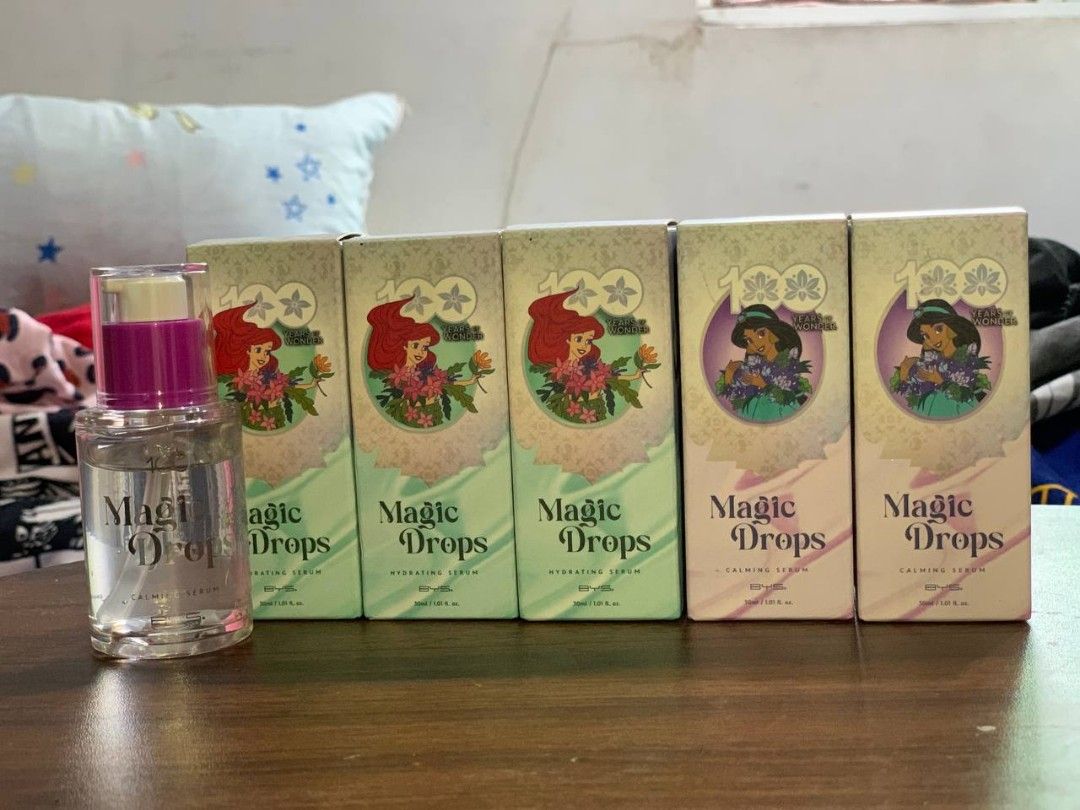 Disney x BYS Magic Drops Serum 30ml (Category: Face Care) located in Manila. Submitted by raihan8 (Listing ID 1454016158, Image 1). Description: ‎Disney x BYS 100 Years of Wonder: Magic Drops Serum 30ml ✨ ‎ ‎Condition: Brand New & Sealed in Box ‎ ‎Original Price: ₱999.00 (See attached Watsons price tag photo!) ‎ ‎Selling Price: ₱450 each ONLY (Huge discount!) ‎ ‎Available Variants: ‎ ‎Ariel (Green Box): Hydrating Serum (with Hyaluronic Acid & Pro