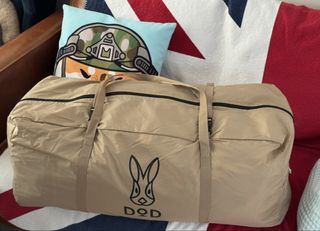 （分類：）位於 。 由 dvuitton 提交（商品編號 1454111558，圖片 1）。簡介： 。