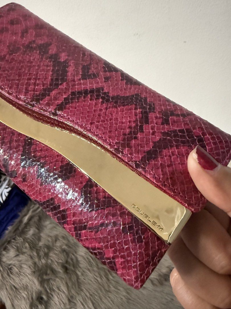 DoubleM Milano Wallet (Category: Wallets & Card holders) located in Surigao. Submitted by surplusbox (Listing ID 1454182811, Image 2). Description: .