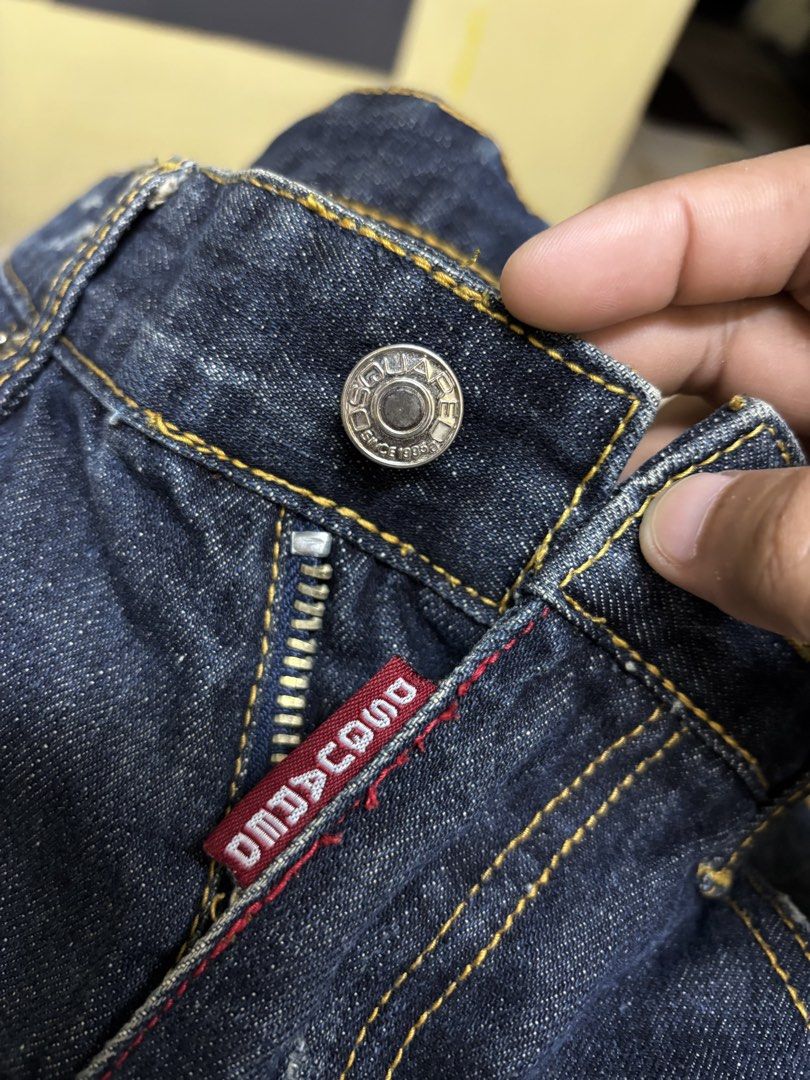 DSQUARED (Category: Jeans) located in Cavite. Submitted by staythrifted.23 (Listing ID 1454126840, Image 3). Description: DSQUARED Size : Waist : 31 Lenght : 38 HEM : 7 Condition : Excellent Wash and ready to wear Issue : Zipper ( Need palitan ) 📩📩📩 Loc. Cavite We ship nationwide Payment first 📌DISCLAIMER: We are not associated or affiliated with any brand posted. 📃ALL COPYRIGHT AND TRADEMARKS RESERVED TO THE ORIGINAL BRAND OWNERS..
