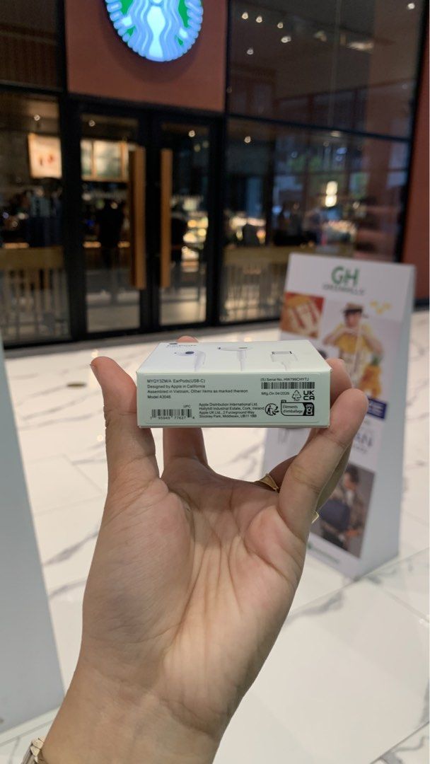 EarPods Type-C (plug and play) (Category: Earphones) located in Manila. Submitted by laleeyah (Listing ID 1454179411, Image 3). Description: Brandnew and sealed plug and play earphones (No need bluetooth this is direct plug) .
