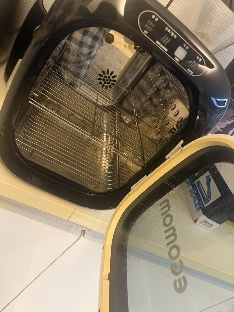 Ecomom Sterilizer (Category: Breastfeeding & Bottle Feeding) located in Paranaque City. Submitted by Vanessacloset_VLuxe (Listing ID 1454166209, Image 3). Description: .