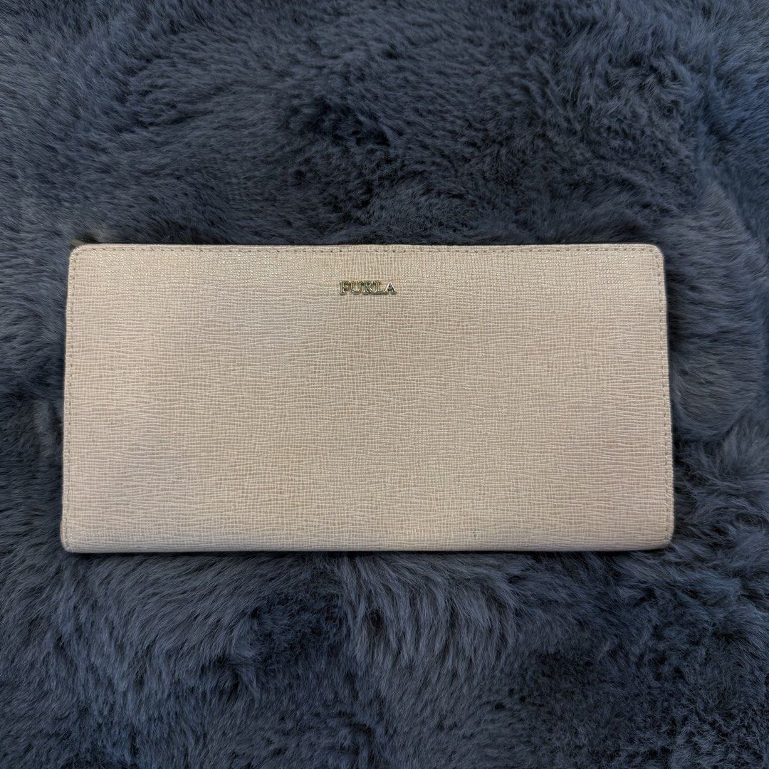 Ferragamo / Kate Spade / Furla (Category: Wallets & Card holders) located in Manila. Submitted by source.selection (Listing ID 1454086449, Image 3). Description: .