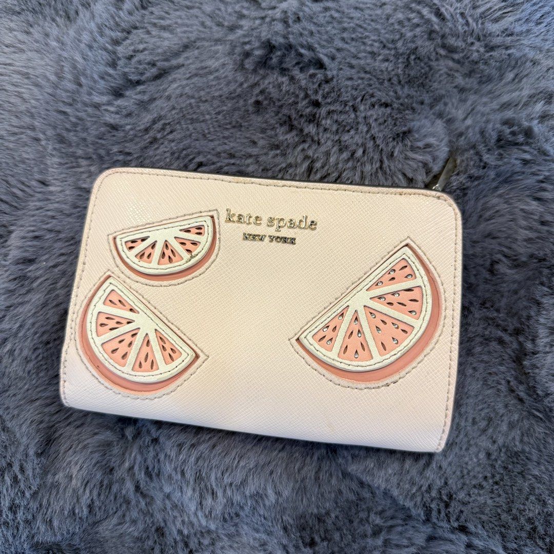 Ferragamo / Kate Spade / Furla (Category: Wallets & Card holders) located in Manila. Submitted by source.selection (Listing ID 1454086449, Image 2). Description: .