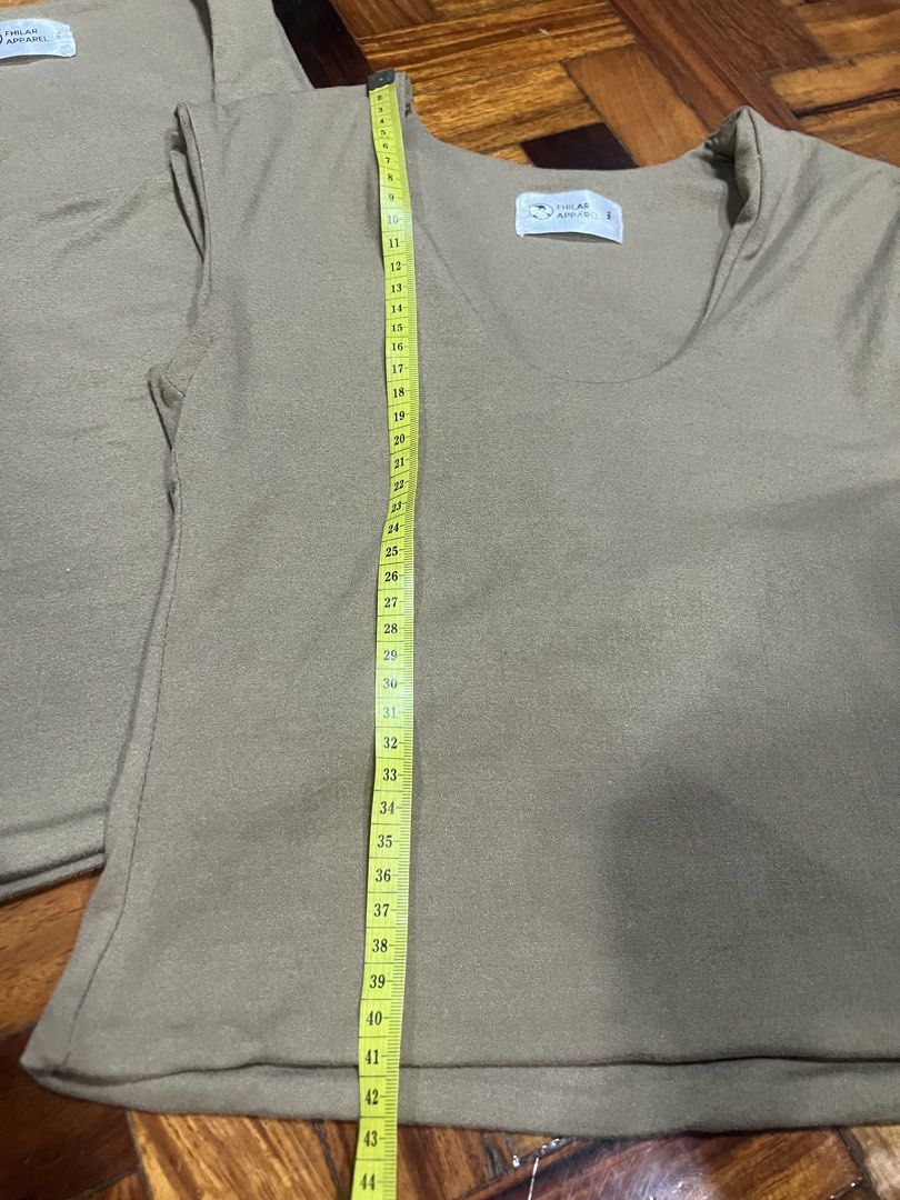 Fhilar Apparel set (Category: Others Tops) located in Quezon City. Submitted by chloe_declutter (Listing ID 1454032518, Image 3). Description: Still available 08/26 Code: teal box Location: Cubao QC Shipment: J&T, Lalamove, Pickup.
