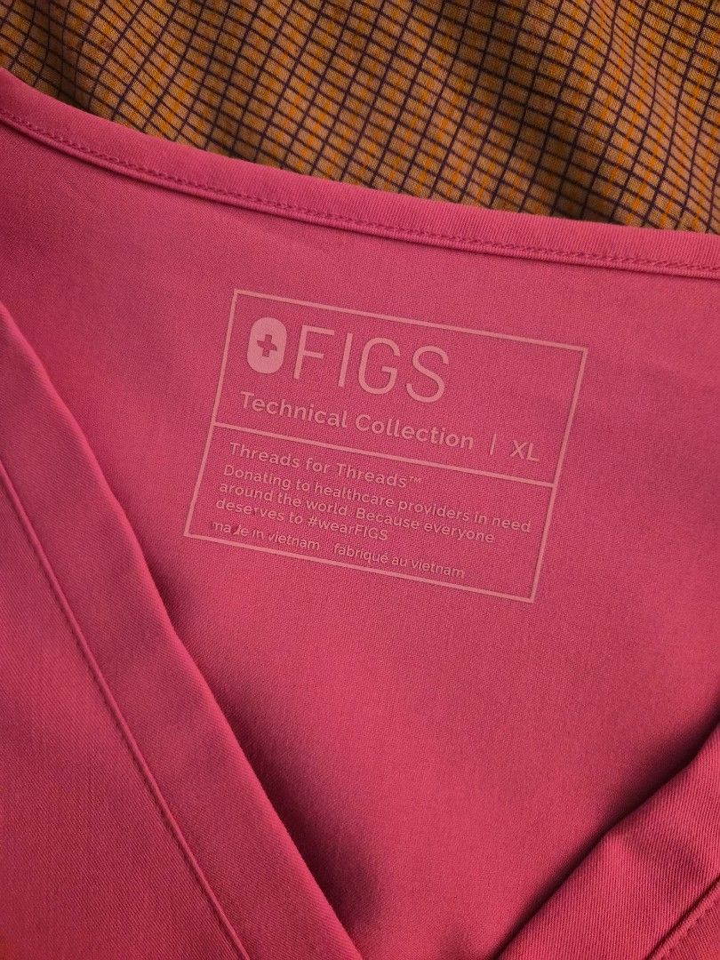 FIGS Technical Collection Scrubs Set + extra top - Pink - XL (Category: Activewear) located in Tagbilaran City. Submitted by buttertannles (Listing ID 1454015471, Image 3). Description: Selling my 2x only worn Figs set + extra top for P2000 only. Price is non-negotiable but with free shipping. Size 1st Top (V-neck): XL Size 2nd Rop (Chinese collar): L (size for this style runs big) Size Bottoms: XL (jogger style with multiple pockets) Reason for 