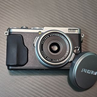 （分類：）位於 。 由 flagshipcamera 提交（商品編號 1454105227，圖片 1）。簡介： 。