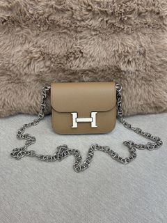 (Category: ) located in . Submitted by reluxuryco (Listing ID 1454117329, Image 1). Description: .