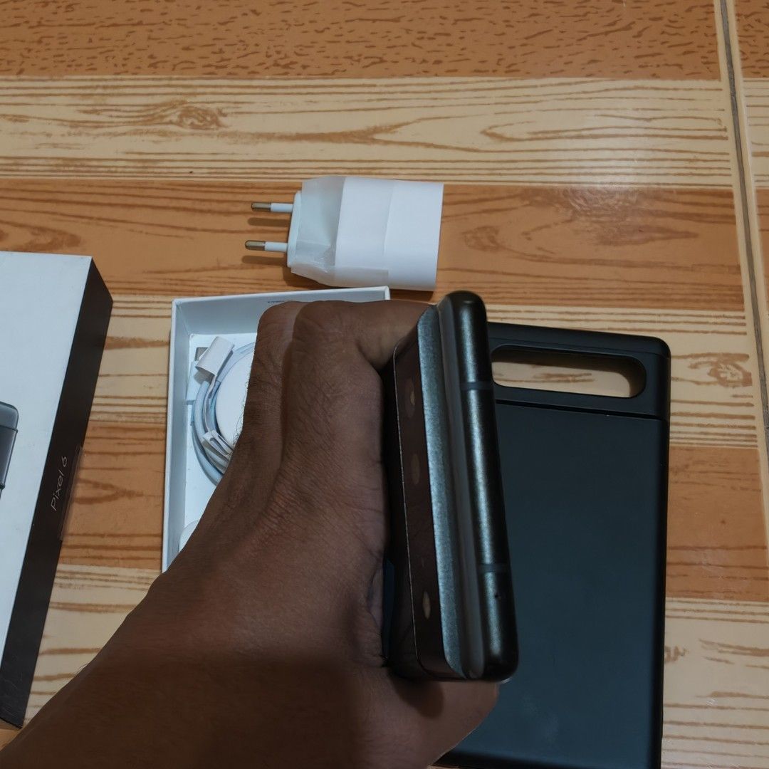 Google Pixel 6 5G (Category: Google Pixel) located in Tarlac. Submitted by rowdykumar786 (Listing ID 1454177046, Image 3). Description: Flagship Google Pixel 6 5G✅ 95% Condition ✅ Complete Box Charger, With Case No Issue Any Sim Openline ✅ Good For Photography ✅✅ Good Battery Life✅ Smooth Performance ✅ Latest Android 17✅ Meet Up: Urdaneta city Pangasinan Or COD add Shipping Fee Specs 📱 Display: 6.4" AMOLED, FHD+, 90Hz ⚙️ Processor: Google Tensor