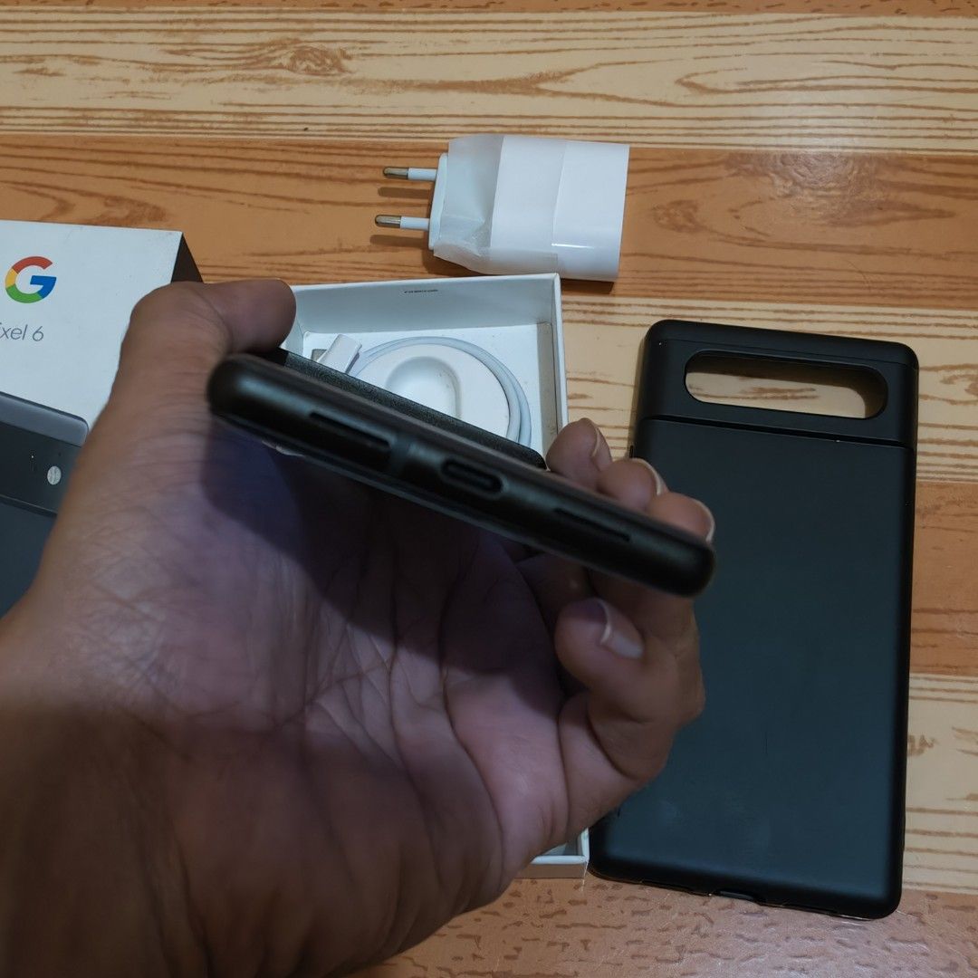 Google Pixel 6 5G (Category: Google Pixel) located in Tarlac. Submitted by rowdykumar786 (Listing ID 1454177046, Image 2). Description: Flagship Google Pixel 6 5G✅ 95% Condition ✅ Complete Box Charger, With Case No Issue Any Sim Openline ✅ Good For Photography ✅✅ Good Battery Life✅ Smooth Performance ✅ Latest Android 17✅ Meet Up: Urdaneta city Pangasinan Or COD add Shipping Fee Specs 📱 Display: 6.4" AMOLED, FHD+, 90Hz ⚙️ Processor: Google Tensor
