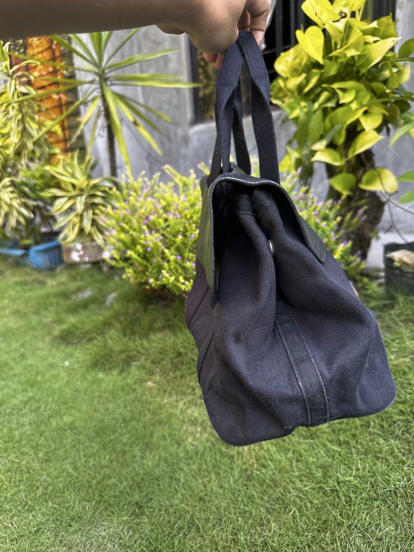 Hermes Valparaiso MM in black. “CUT TAG” (Category: Luxury Bags & Wallets) located in Tacurong. Submitted by locationtacurongcitymindanao (Listing ID 1454092670, Image 2). Description: Not sure if it’s authentic As is Location Tacurong City Mindanao .