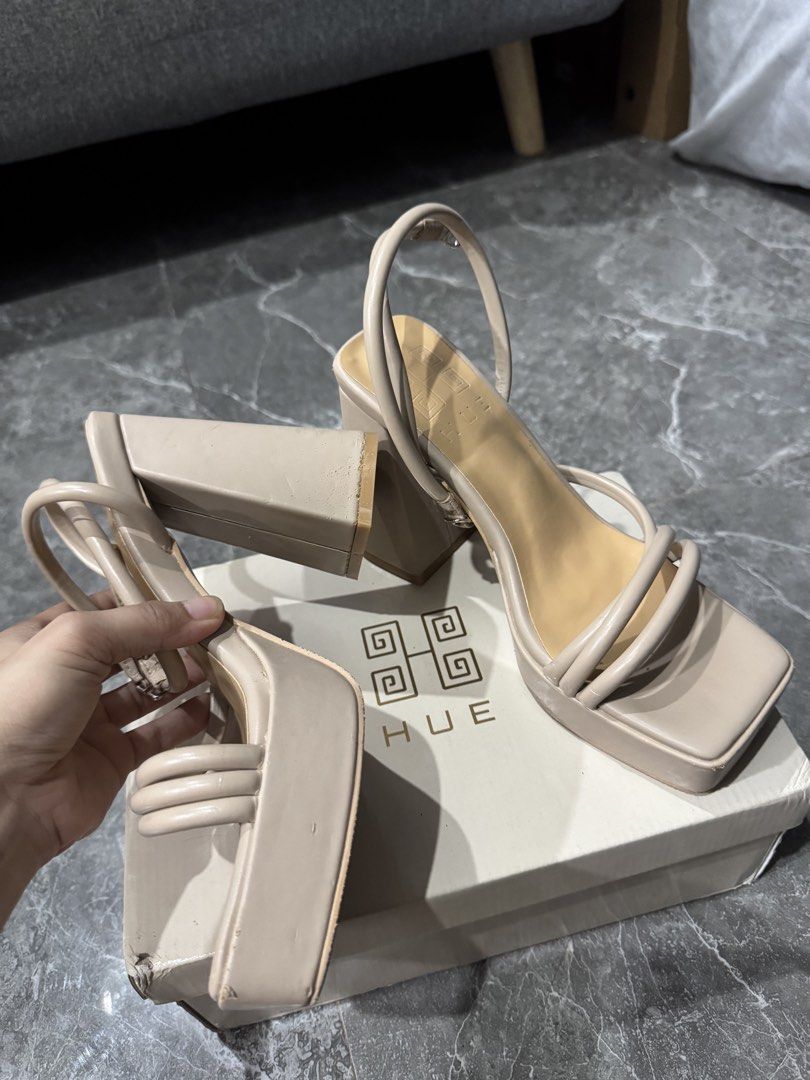 Hue Manila Platform Heels (Category: Heels) located in Valenzuela. Submitted by aikeeee (Listing ID 1454060738, Image 2). Description: - With box - No flaws and issues (well taken care of) RFS: Need to declutter MOP: Gcash or Bank Transfer Can do lalamove or grab (buyer will shoulder the delivery fee).