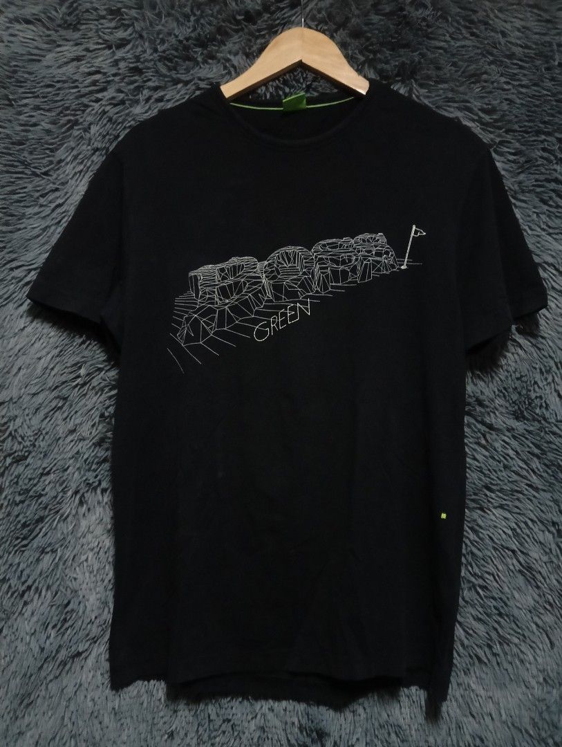 Hugo Boss Tee (Category: Activewear) located in Manila. Submitted by thrift_marvs (Listing ID 1454179691, Image 1). Description: Hugo Boss Tee Size Medium Very Good Condition Needs Wash 200 + sf only.