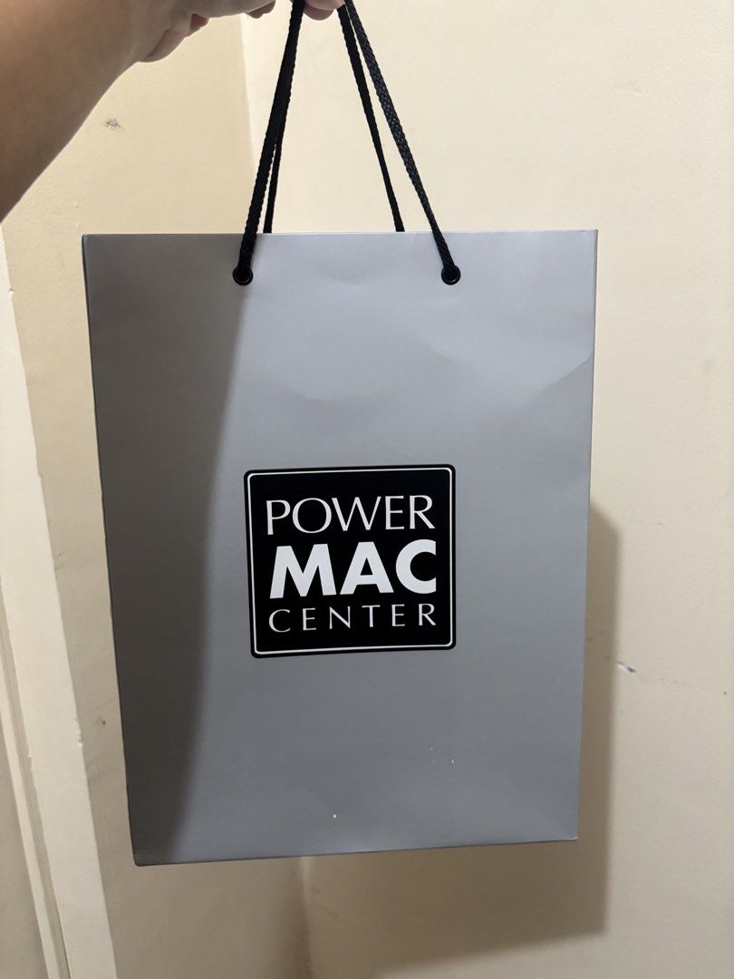 Ipad a16 brandnew 256gb from powermac (Category: iPad) located in Pasig City. Submitted by rmark (Listing ID 1436071528, Image 2). Description: For trade or swap sa ipad air m2/m3/m4 or ipad pro m3 or m4 With receipt of total of 39,000.