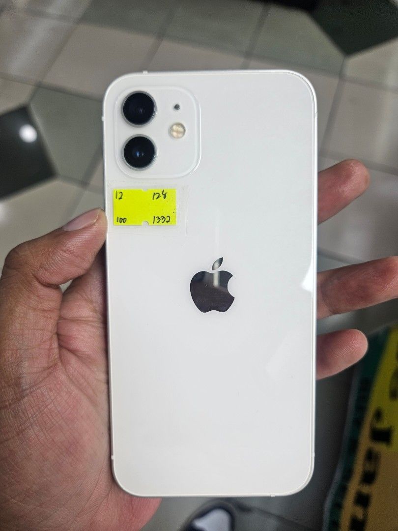 Iphone 12 128gb with open line (Category: iPhone 12 Series) located in Pasay City. Submitted by son_castor (Listing ID 1454076522, Image 2). Description: iphone 12 Good running condition direct message para send ko sayo detail ng unit message ka lang.