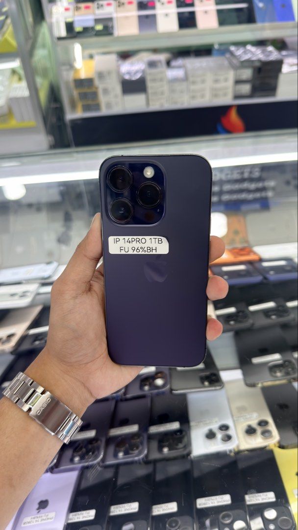iPhone 14 Pro 1TB FU 96% BH (Category: iPhone 14 Series) located in Manila. Submitted by carimgadgets (Listing ID 1454143719, Image 1). Description: .