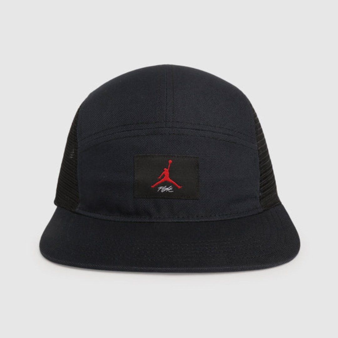 Jordan Flight Mesh Cap S/M (SRP ₱1045) (Category: Caps & Hats) located in Manila. Submitted by angela.gg (Listing ID 1454072348, Image 1). Description: - Now unavailable on app! Limited Edition! - Black Jordan cap - Breathable mesh side panels - Features iconic red Jumpman logo and 'Flight' text on front patch - Adjustable strap at the back for a customized fit - Ideal for casual wear or sports activities.