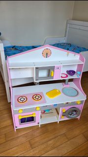 (Category: ) located in . Submitted by kari.na (Listing ID 1454083983, Image 1). Description: .