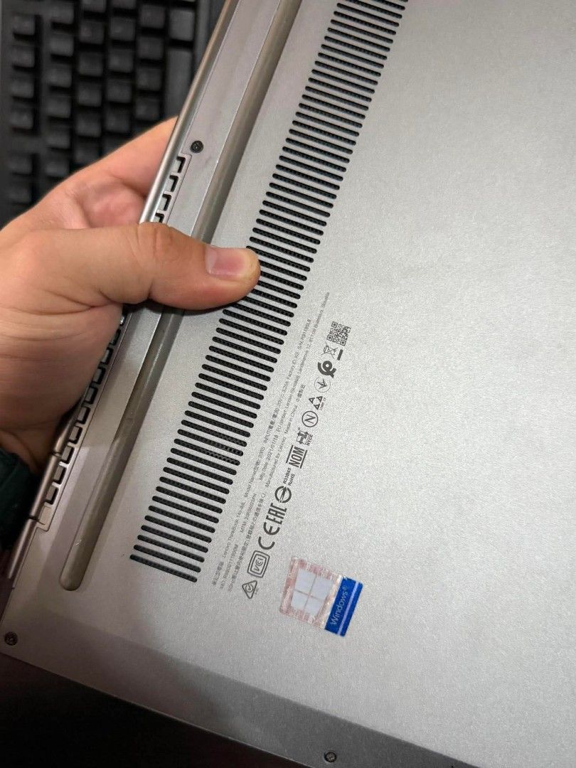 Lenovo Thinkbook 14s (Category: Laptops & Notebooks) located in Manila. Submitted by happyearth.953a15 (Listing ID 1454021041, Image 3). Description: Lenovo Thinkbook 14s I7 10th gen Intel UHD Graphics AMD Radeon 630 2GB dedicated graphics 16gb ram 256gb ssd Windows 11 pro OS Unit with charger Ayaw guma ng speaker not sure if drivers nung pinormat nawala speaker 💸💸 14,500 Location: San Andres bukid manila Pick up or meet up.