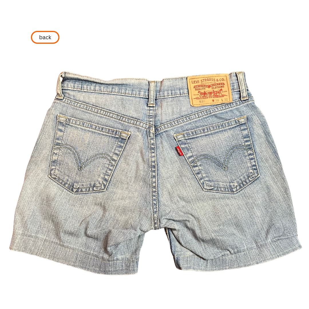 Levi's Light Wash Denim Shorts (Category: Shorts) located in Santa Rosa. Submitted by annydeclutters (Listing ID 1454148226, Image 2). Description: RFS: Decluttering.