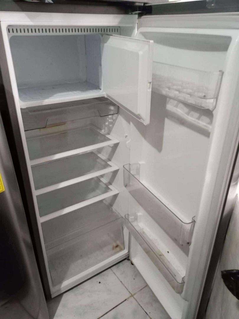 LG Inverter Refrigerator 7 cu ft (Category: Refrigerators and Freezers) located in Pulilan. Submitted by freecloud.c92af2 (Listing ID 1454122904, Image 3). Description: - LG Inverter Refrigerator - Sleek Silver/Grey finish - Extra-large freezer compartment - Energy efficient operation - 10-year warranty on the inverter - Keeps food fresh and frozen for longer.
