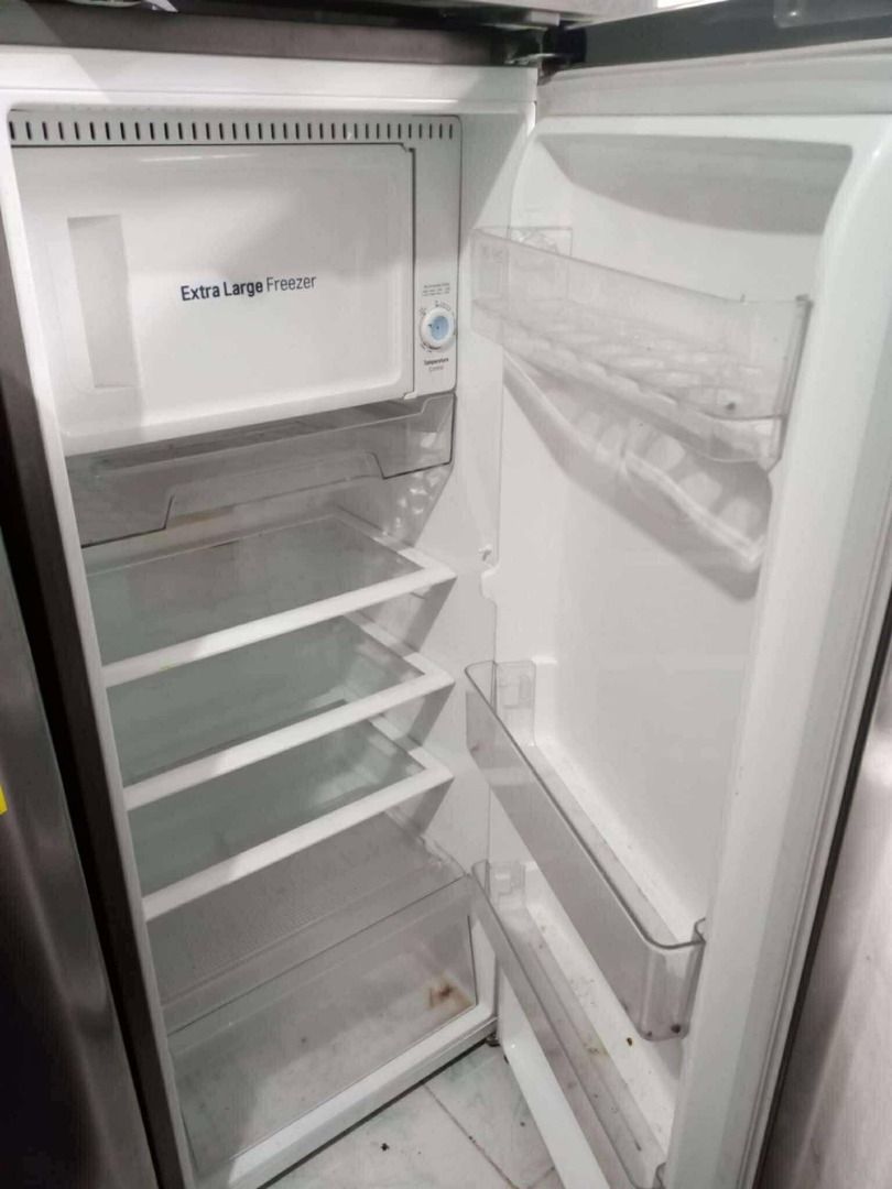 LG Inverter Refrigerator 7 cu ft (Category: Refrigerators and Freezers) located in Pulilan. Submitted by freecloud.c92af2 (Listing ID 1454122904, Image 2). Description: - LG Inverter Refrigerator - Sleek Silver/Grey finish - Extra-large freezer compartment - Energy efficient operation - 10-year warranty on the inverter - Keeps food fresh and frozen for longer.