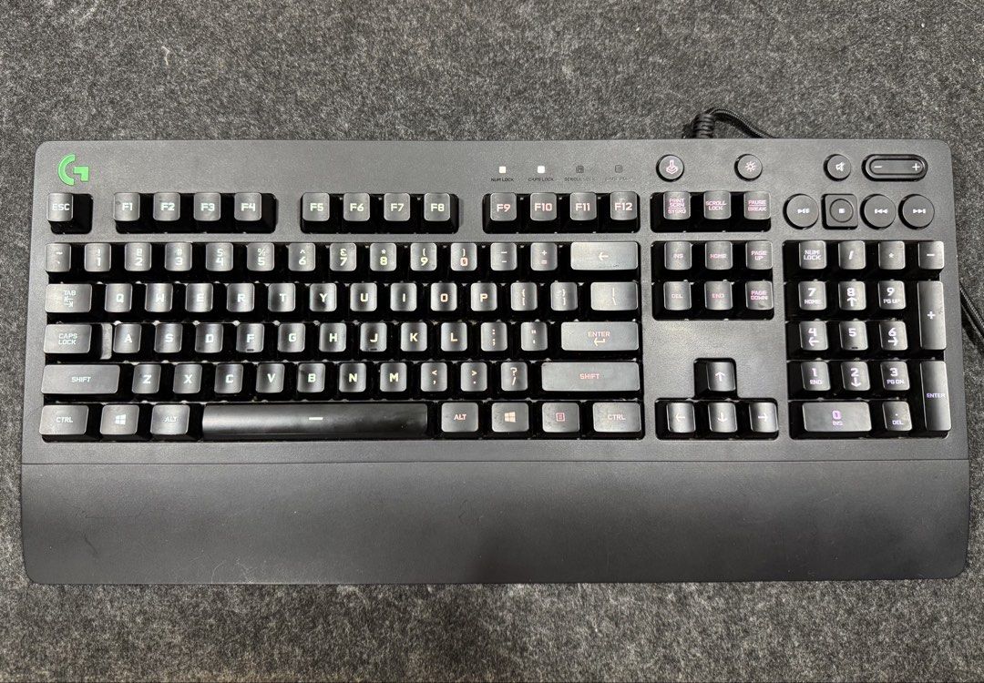Logitech G213 Prodigy Keyboard (Category: Computer Keyboard) located in Quezon City. Submitted by retsamt (Listing ID 1454188002, Image 1). Description: Full-sized wired membrane keyboard 5 zone RGB LIGHTSYNC lighting (customizable) Dedicated media controls Spill-resistance No issue Near Project 4, Anonas LRT2 .