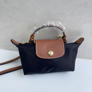 （分類：）位於 。 由 bellezza. 提交（商品編號 1454071387，圖片 1）。簡介： 。
