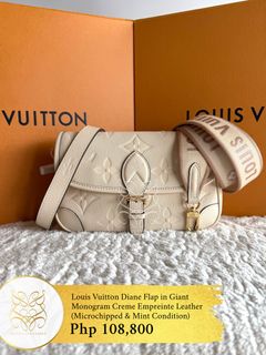 (Category: ) located in . Submitted by belles_lux_closet (Listing ID 1454004966, Image 1). Description: .