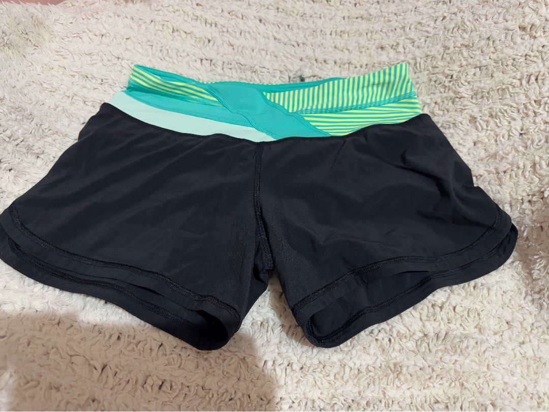 Lululemon Groovy Run Short *4-way Stretch (Category: Activewear) located in Nueva Valencia. Submitted by lululeimon (Listing ID 1454118954, Image 2). Description: Used once Dot 4 SOLD!!.