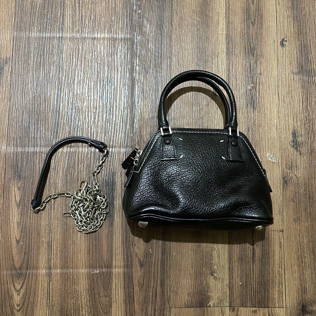 Maison Margiela 5AC Classique Micro Bag (Category: Luxury Bags & Wallets) located in Cabanatuan. Submitted by elijahthriftv2 (Listing ID 1454127478, Image 1). Description: Super ganda pa po .