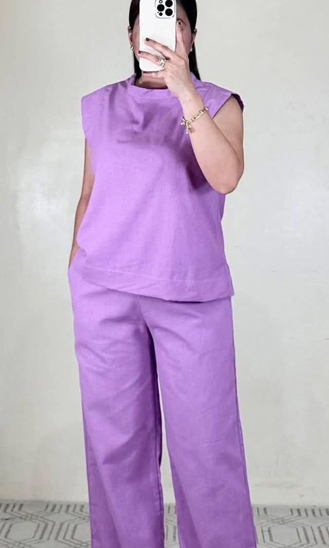 MALIAH TOP AND PANTS COORDINATES (Category: Sets or Coordinates) located in Cainta. Submitted by agirlnamedkatkatII (Listing ID 1454126307, Image 1). Description: MALIAH TOP AND PANTS COORDINATES P420.00 FREESIZE CAN FIT FROM SMALL-LARGE FABRIC: COTTON LINEN FABRIC NOTE: PLEASE PROVIDE 2ND AND 3RD COLOR OPTIONS.