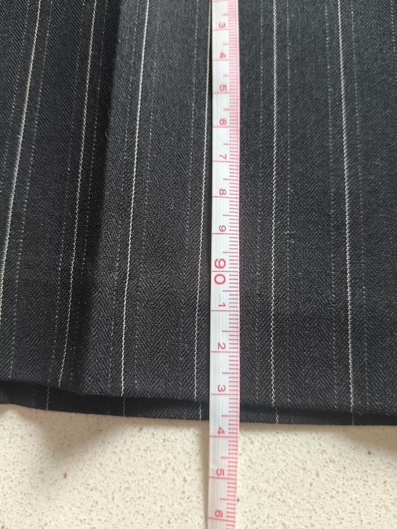 MARKS & SPENCER set （分類：外套及戶外衣服）位於 Hong Kong。 由 chocolatecoffee 提交（商品編號 1454064708，圖片 10）。簡介： Cutoff/ Torn Label。