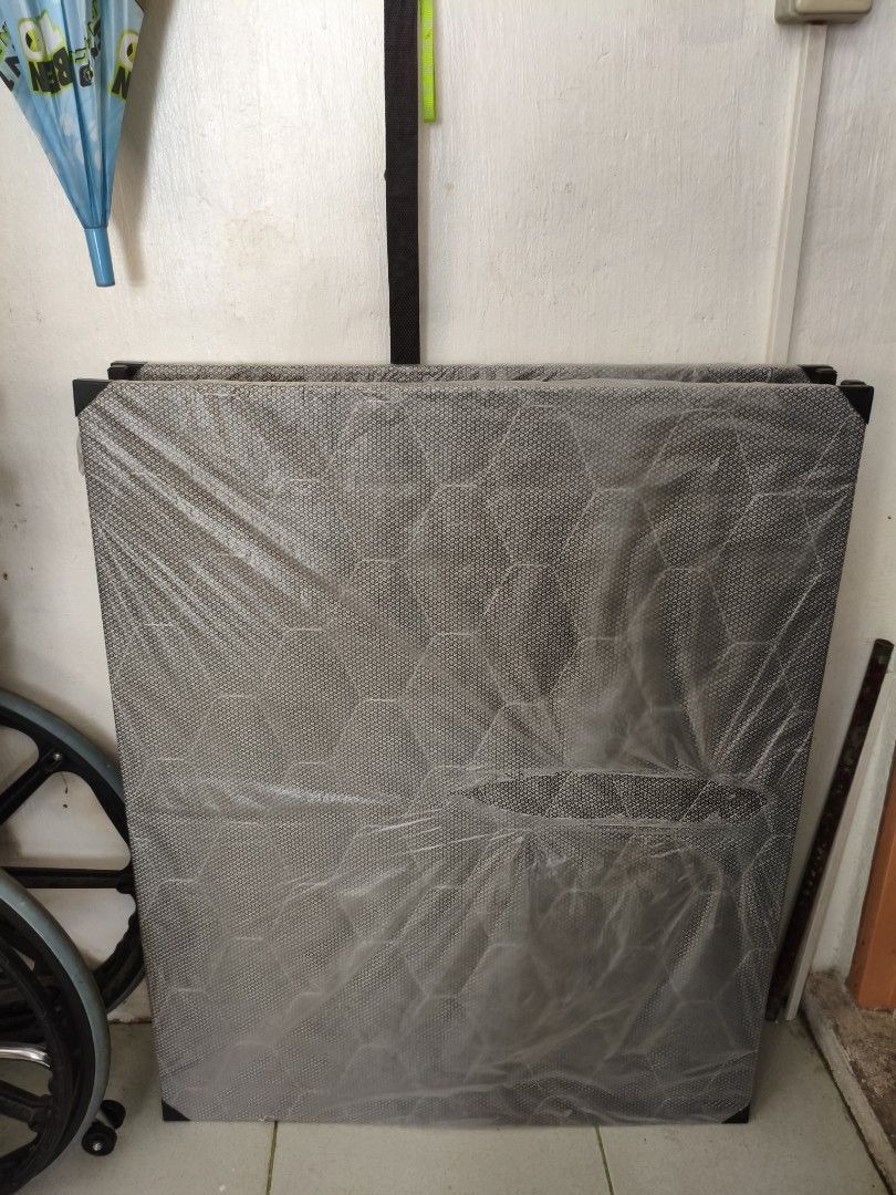 Metal Folding Bed (w/o head board) (Category: Bed Frames & Mattresses) located in Quezon City. Submitted by mariamaine (Listing ID 1454121919, Image 1). Description: - in very good condition - not used because there is not enough space - head board / bed head frame not included ❌ original price: 1,800 size: 185x75x70cm (lwh) color: black bought from violet app RFS: no one in our house is planning to use the bed; not enough space.