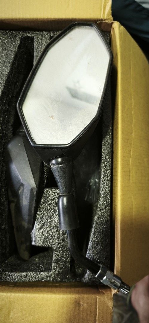 Motorcycle Side Mirrors (Category: Mirrors) located in Cavite. Submitted by zer0_riki (Listing ID 1454060524, Image 1). Description: ADV 160 stock mirrors..