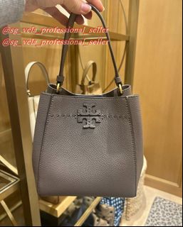 (Category: ) located in . Submitted by outlet_seller_jennie (Listing ID 1454106518, Image 1). Description: .