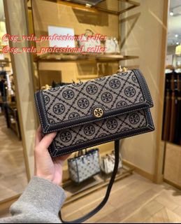(Category: ) located in . Submitted by outlet_seller_jennie (Listing ID 1454111885, Image 1). Description: .