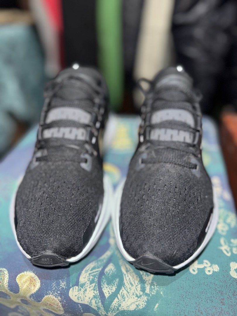 Nike Air Zoom Vomero 16 (Category: Sneakers) located in Baguio. Submitted by ezaussie (Listing ID 1454135814, Image 2). Description: Nike Air Zoom Vomero 16 - 8 US / 40 eu Condtion- 9/10.