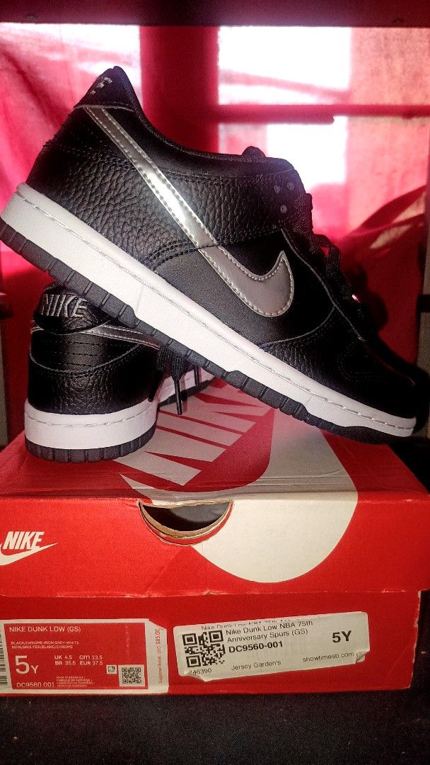 Nike Dunk Low NBA 75th Anniversary Spurs (GS) (Category: Sneakers) located in Quezon City. Submitted by gilira (Listing ID 1454152085, Image 2). Description: - Nike Dunk Low GS - Colorway: Black/Chrome-Iron Grey-White - Size: 5Y (Youth) - Condition: Brand new, includes original box - Style: Classic, versatile for everyday wear.