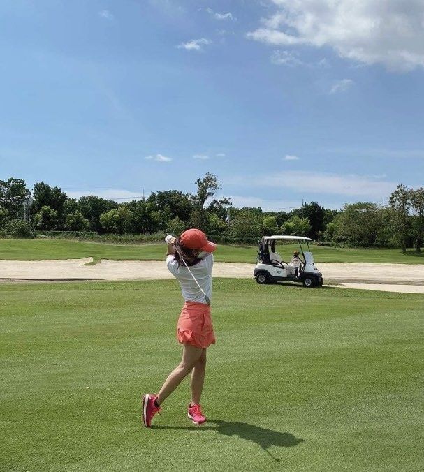 Nike golf / tennis skirt (Category: Activewear) located in Quezon City. Submitted by mdlrrr (Listing ID 1454152339, Image 3). Description: Has built-in shorts! Super cute color ❤️ Note: photos from Nike website looks different in actual so please refer to the third photo.