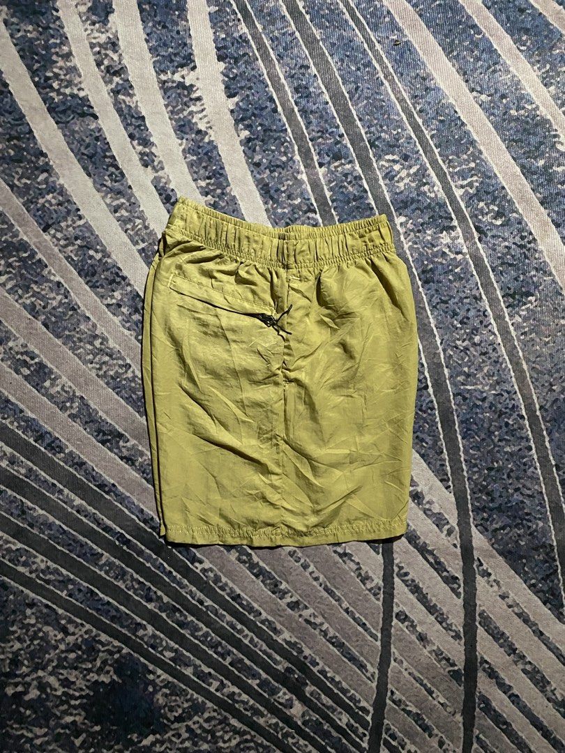 Nike NSW Woven Short (authentic) (Category: Activewear) located in Goa. Submitted by _rawgallery (Listing ID 1454036981, Image 3). Description: size on tag : s waist : 24 (stretchy) length : 17 leg open : 13.