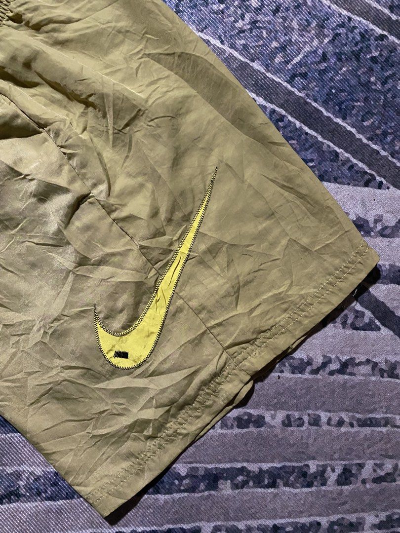 Nike NSW Woven Short (authentic) (Category: Activewear) located in Goa. Submitted by _rawgallery (Listing ID 1454036981, Image 2). Description: size on tag : s waist : 24 (stretchy) length : 17 leg open : 13.